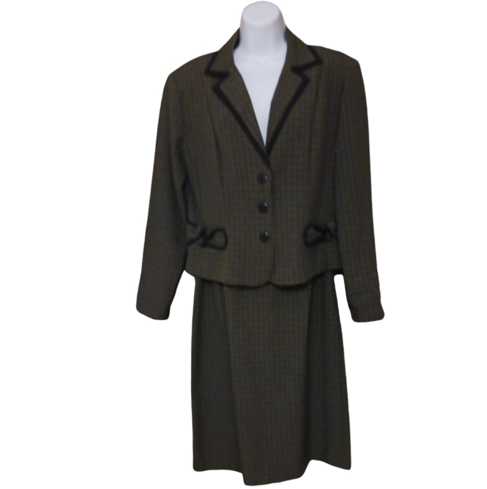 SPAGO Collection - Dark Green Check w/ Black Trim  Suit